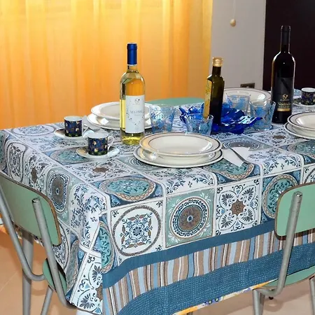 Maria Al Mare *