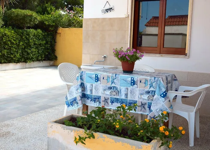 Maria Al Mare